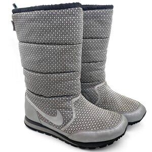 NIKE Women's Air Rukka Insulated Winter Boots Size 8 Silver 375720-002 Rare 2009